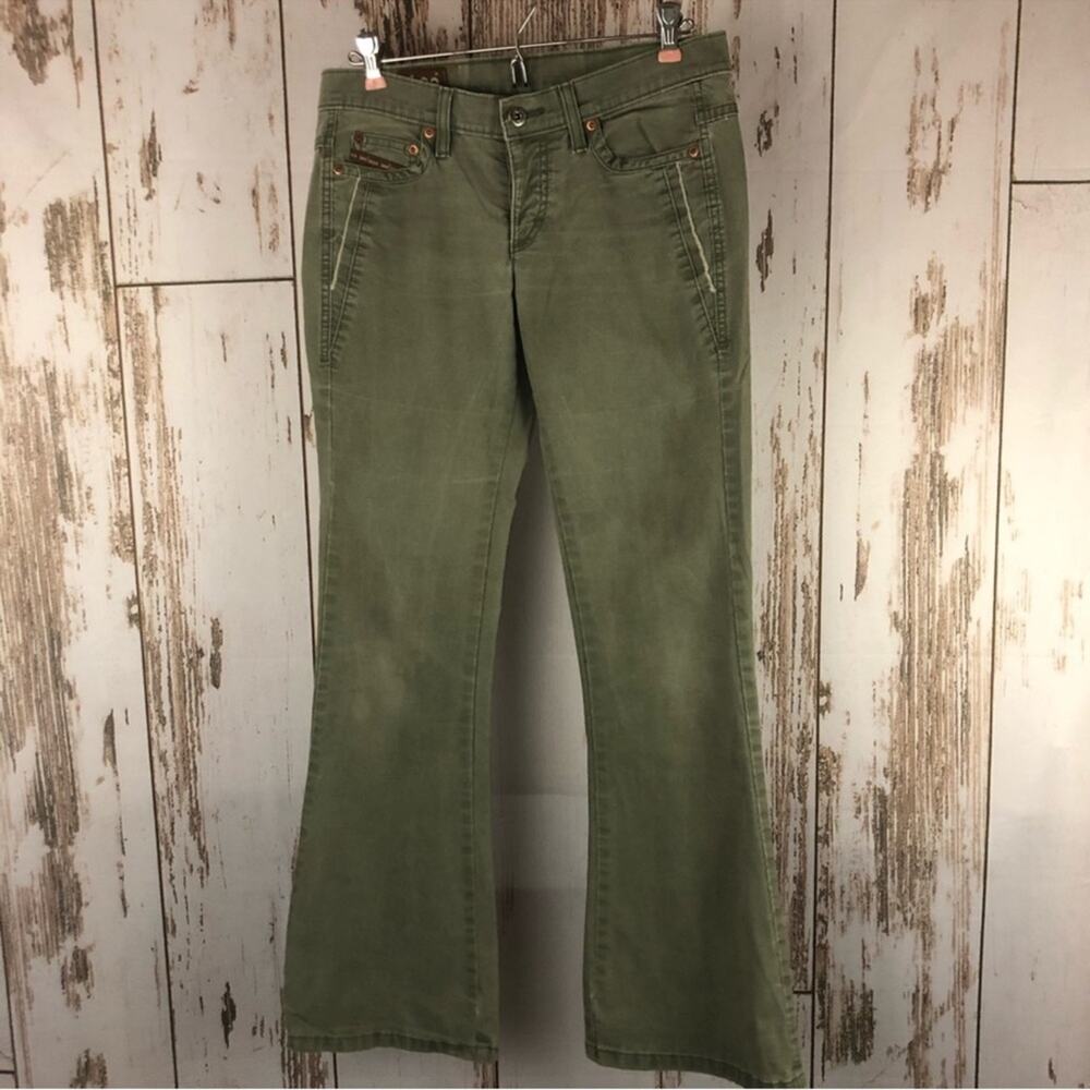 Lee Flare Pants, Button Fly, Green, Size 8. In good used condition!